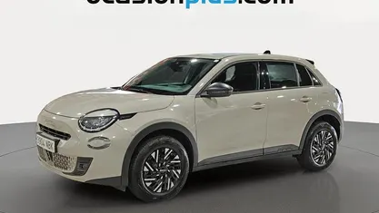 Beige Usado 2025 Fiat 600 SUV | 17.228 € (Buen precio)