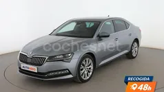 Gris Usado 2019 Skoda Superb Style Berlina | 22.699 € (Precio justo)