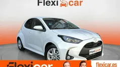Blanco Usado 2024 Toyota Yaris Hybrid Active Berlina | 21.290 € (Precio justo)