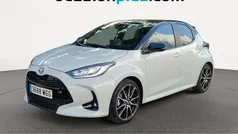 Blanco Usado 2023 Toyota Yaris Hybrid Sport Utilitario | 21.537 € (Precio justo)
