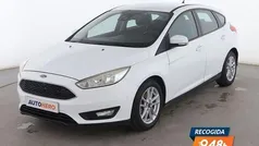 Usado 2015 Ford Focus Trend Berlina | 9799 € (Precio justo)