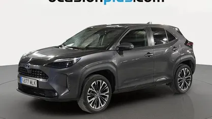 Usado Toyota Yaris Cross Style 116 CV (85 kW) 2023 Gris SUV
