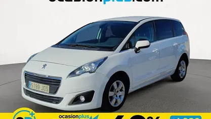 Usado Peugeot 5008 Active 115 CV (84 kW) 2015 Monovolumen