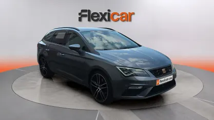 Usado Seat Leon ST FR 184 CV (135 kW) 2018 Gris Familiar