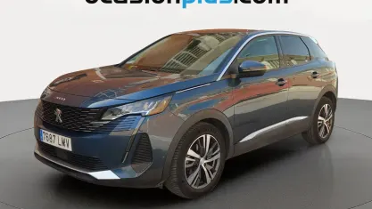 Usado Peugeot 3008 Allure 131 CV (96 kW) 2021 Azul SUV