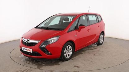 Usado Opel Zafira Tourer Expression 120 HP (88 kW) 2016 Vermelho Monovolume