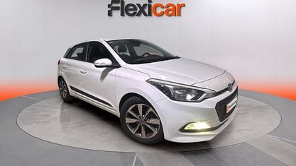 Usado Hyundai i20 101 HP (74 kW) 2015 Branco Sedan