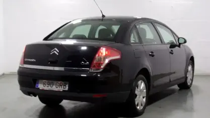 Usado Citroën C4 110 CV (80 kW) 2009 Negro Berlina