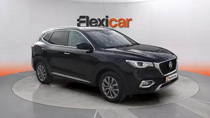 Käytetty MG HS Comfort 162 HP (119 kW) 2023 Musta Katumaasturi