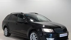 Negro Usado 2014 Skoda Octavia Elegance Familiar | 8995 € (Precio justo)