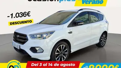 Usado Ford Kuga ST-Line 150 CV (110 kW) 2017 Blanco SUV