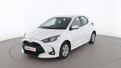 Blanco Usado 2021 Toyota Yaris Edition Utilitario | 16.299 € (Precio justo)