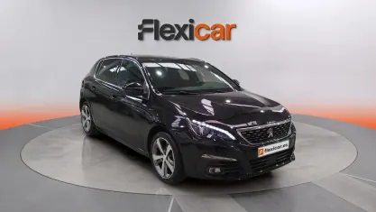 Usado Peugeot 308 GT 131 CV (96 kW) 2021 Negro Berlina