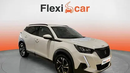 Usado Peugeot 2008 Active 110 CV (80 kW) 2022 SUV