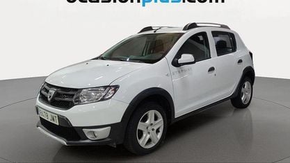 Używany Dacia Sandero Stepway 90 KM (66 kW) 2016 Biały Hatchback