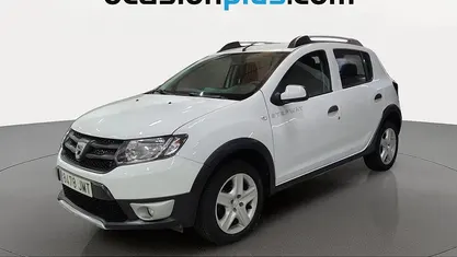 Begagnad Dacia Sandero Stepway 90 HK (66 kW) 2016 Vit Halvkombi