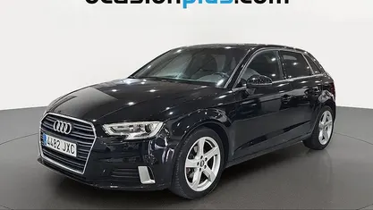 Usado Audi A3 Sportback Sport 110 CV (80 kW) 2017 Negro Utilitario