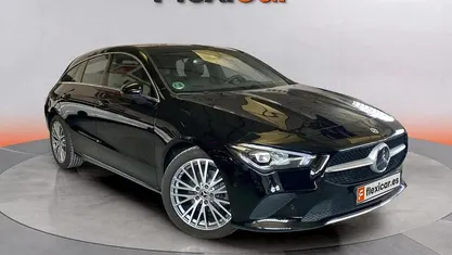 Usado Mercedes CLA180 Shooting Brake 136 CV (100 kW) 2022 Familiar