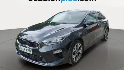 Käytetty Kia Ceed Launch Edition 140 HP (102 kW) 2018 Musta Viistoperä