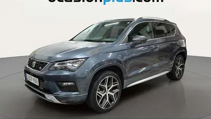 Usado Seat Ateca 4Drive 190 CV (139 kW) 2017 Gris SUV