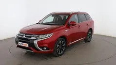 Rojo Usado 2017 Mitsubishi Outlander P-HEV SUV | 18.999 € (Precio justo)
