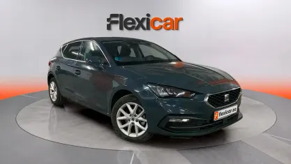 Usado Seat Leon Style 150 CV (110 kW) 2025 Gris Berlina