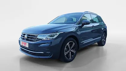 Negro Usado 2023 VW Tiguan Life SUV | 34.980 € (Precio justo)