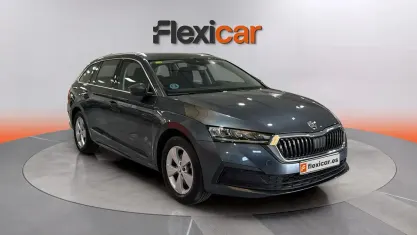 Usado Skoda Octavia Ambition 150 HP (110 kW) 2020 Cinzento Sedan