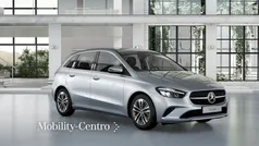 Gris Nuevo 2025 Mercedes B200 Monovolumen | 43.375 € (Precio justo)