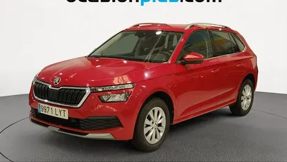 Usado Skoda Kamiq 110 CV (80 kW) 2022 Rojo SUV