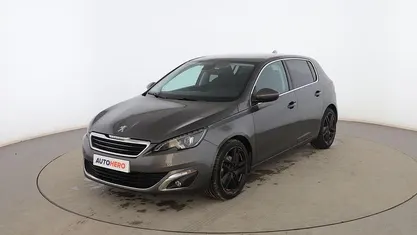 Usado 2017 Peugeot 308 Allure Utilitario | 10.999 € (Precio justo)