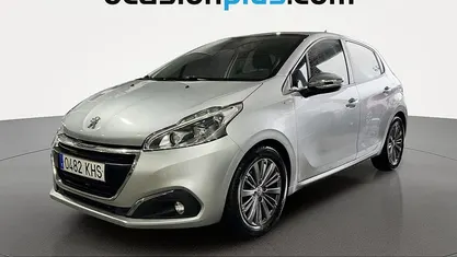 Usado Peugeot 208 Style 100 CV (73 kW) 2018 Utilitario
