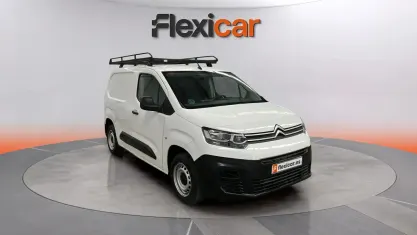 Usado Citroën Berlingo Feel 103 CV (75 kW) 2020 Blanco Monovolumen