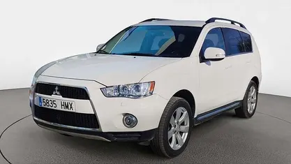 Usado Mitsubishi Outlander Motion 177 CV (130 kW) 2012 SUV