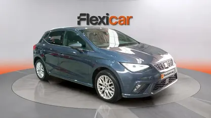 Usado Seat Ibiza XCELLENCE 116 CV (85 kW) 2025 Gris Utilitario