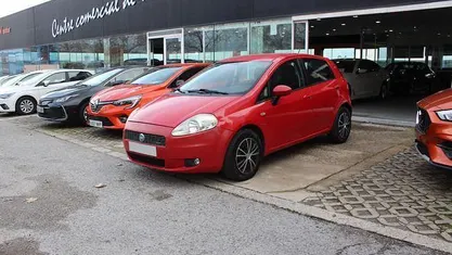Rojo Usado 2007 Fiat Grande Punto Active Utilitario | 1450 € (Super precio)