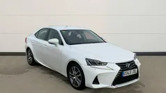 Blanco Usado 2017 Lexus IS300h Executive Line Berlina | 23.300 € (Un poco caro)