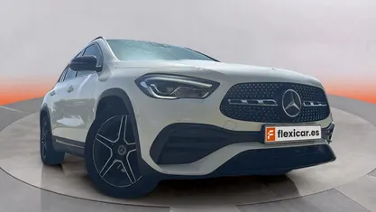 Usado Mercedes GLA200 151 CV (111 kW) 2020 SUV