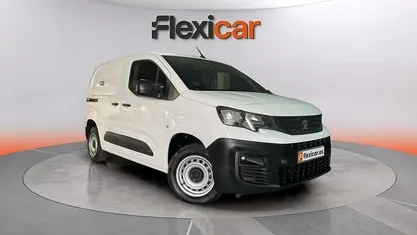 Usado Peugeot Partner 102 CV (75 kW) 2021 Blanco Monovolumen