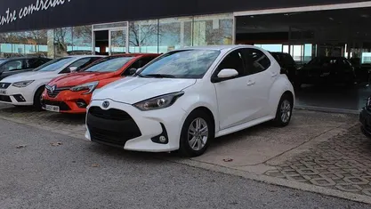 Blanco Usado 2024 Mazda 2 Center-Line Berlina | 16.950 € (Precio justo)