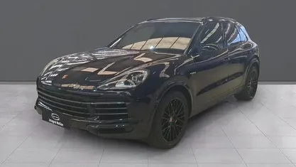 Käytetty Porsche Cayenne 462 HP (339 kW) 2021 Katumaasturi