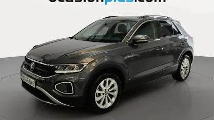 Usado VW T-Roc Life 116 CV (85 kW) 2024 Gris SUV