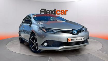 Käytetty Toyota Auris Hybrid Active 136 HP (100 kW) 2018 Harmaa Sedan