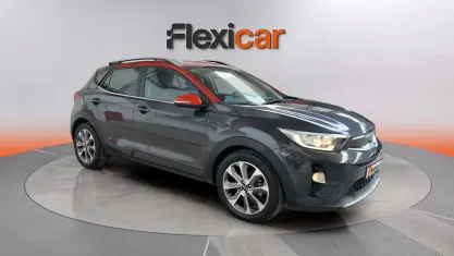 Usado Kia Stonic 101 CV (74 kW) 2020 Gris SUV