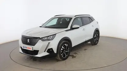 Usado Peugeot 2008 130 CV (95 kW) 2021 SUV