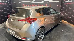 Toyota Auris Hybrid
