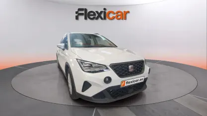 Usado Seat Arona Style 116 CV (85 kW) 2024 Gris SUV