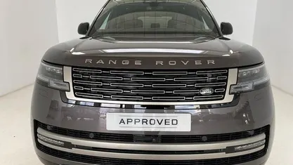 Usado Land Rover Range Rover 300 CV (220 kW) 2025 SUV