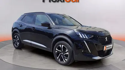 Usado Peugeot 2008 GT 131 CV (96 kW) 2021 Negro SUV