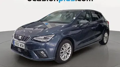 Usado Seat Ibiza XCELLENCE 115 CV (84 kW) 2024 Gris Utilitario